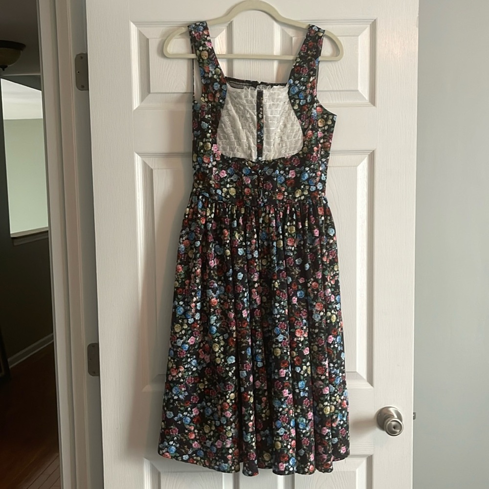 Unique Vintage floral circle skirt dress